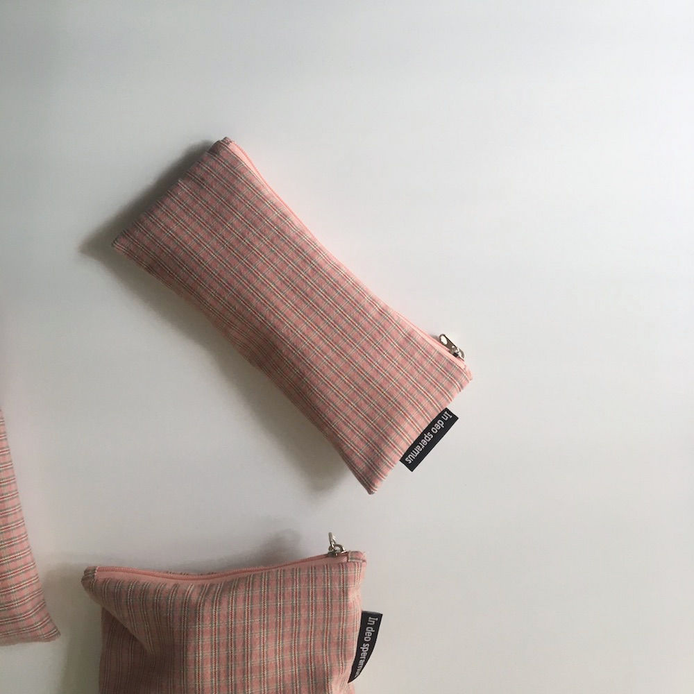 빈티지 핑크 필통(Vintage pink pencil case) 9,500원 - 인데오스페라무스 디자인문구, 필통, 패브릭필통, 심플 바보사랑 빈티지 핑크 필통(Vintage pink pencil case) 9,500원 - 인데오스페라무스 디자인문구, 필통, 패브릭필통, 심플 바보사랑